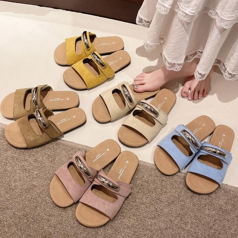 Female Shoes Ladies' Slippers Luxury Slides Summer Clogs Woman 2025 Designer Flat Soft Beach Retro Casual Rome Leisure