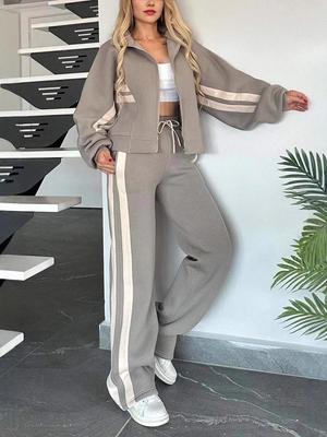 2025 Women's Striped Zipper Jacket & Casual Sportswear Set - Spring/Summer Collection