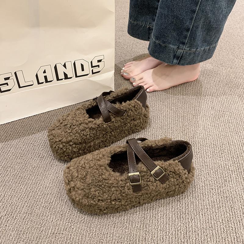 Cute fluffy slippers women's 2025 new autumn and winter velvet lamb wool shallow mouth beanie shoes with Mary Jane shoes