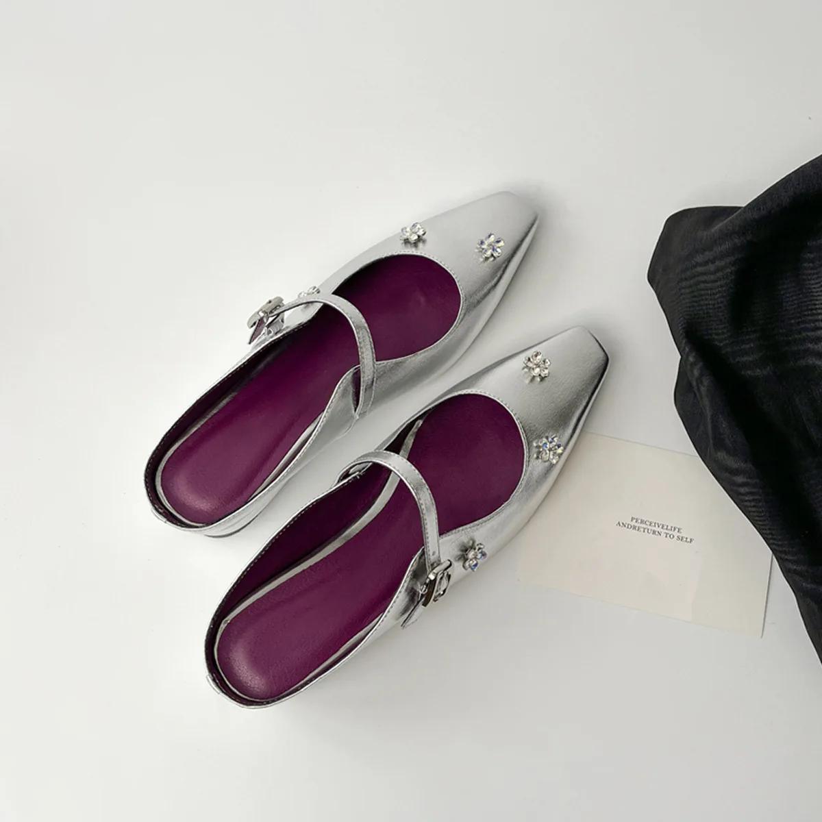 

Модные французские полушлепанцы с цветком из стразов, женская обувь для улицы, увеличивающая темперамент квадратного носка, одинарная обувь 35