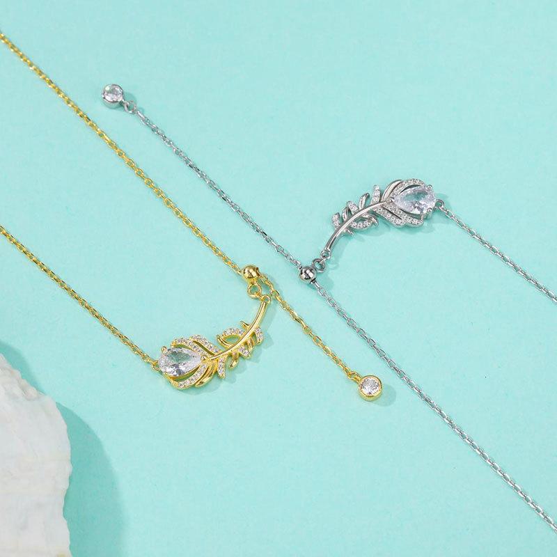 Leaf Feather Necklace for Women's Niche Design Temperament Necklace for Women's Clarbone Chain
