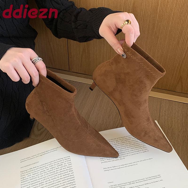 Fashion Fashion Flock Elegant Women Ankle Boots With Low Heel Shoes Female Pointed Toe Ladies Short Modern Boots Pumps Shoes Lady