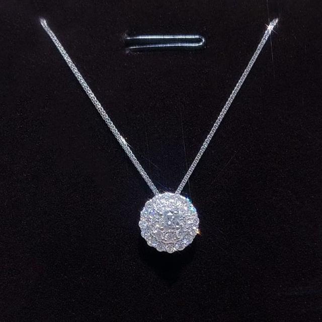 

Новое вневременное стильное ожерелье с кубическим цирконием, женское ожерелье серебряного цвета, высокое качество, круглый кулон, универсальное свадебное украшение 42cm 5cm
