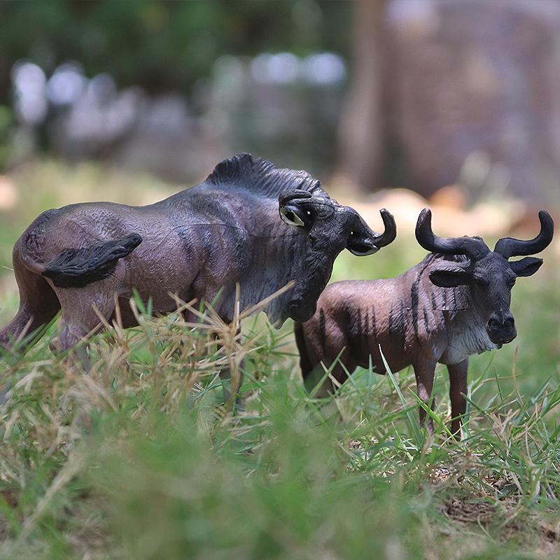 Oenux Classic Wild African Animals Simulation Okapi Wildebeest Action Figure Figurines PVC Model Education School Kid Toys Gift