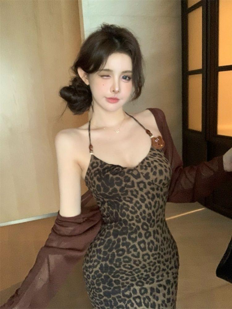 Leopard print neck trendy suspender dress women's summer sweet hottie short skirt pure desire wind sexy waist hip skirt