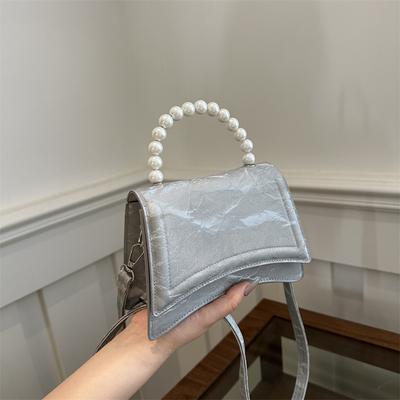 Fashion 2025 Summer New Fashion Design One Shoulder Crossbody Foreign Style Solid Color Retro Fresh Pearl Portable Crossbody