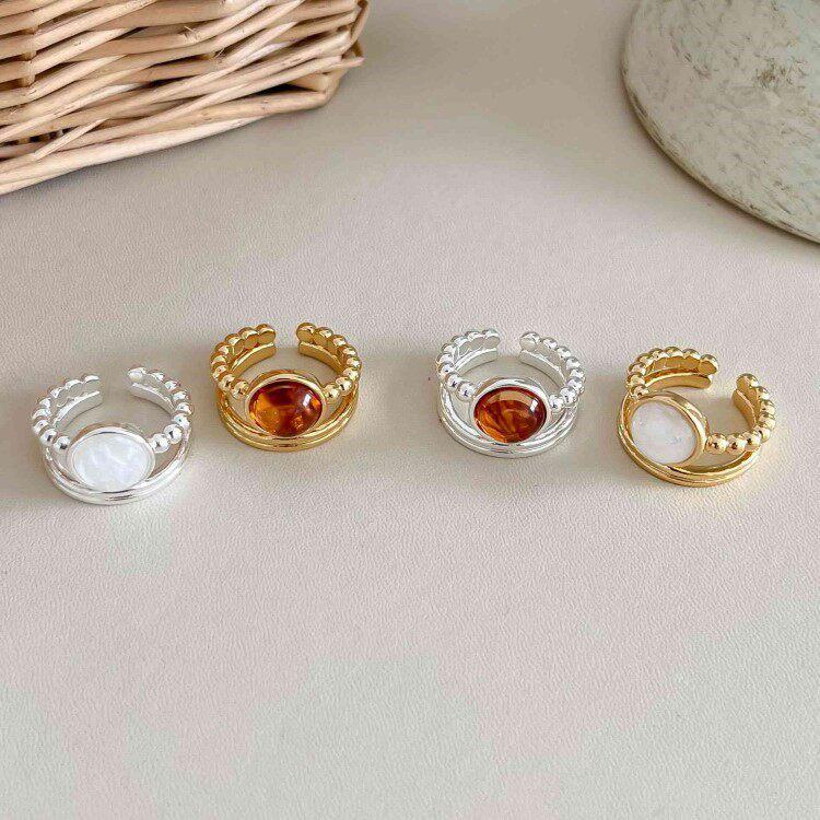 Light Luxury French Retro Resin Open Ring for Women - Elegant Index Finger Accessory with High-End Design.