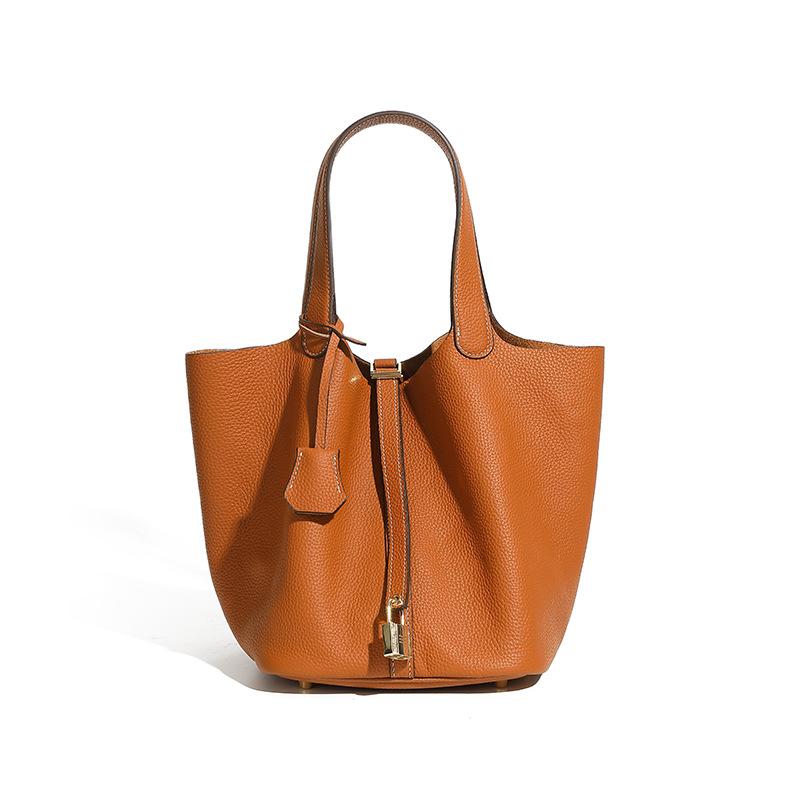 Genuine Leather A Niche High-end Exquisite Hand-held Bucket Bag for Women