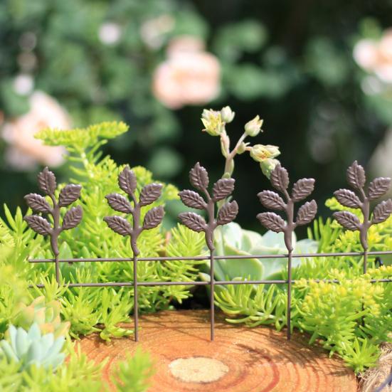 Vintage Iron Garden Fence Stake, Decorative Flower Bed Edging Landscape Border, Outdoor Yard Lawn Mini Fence Stake