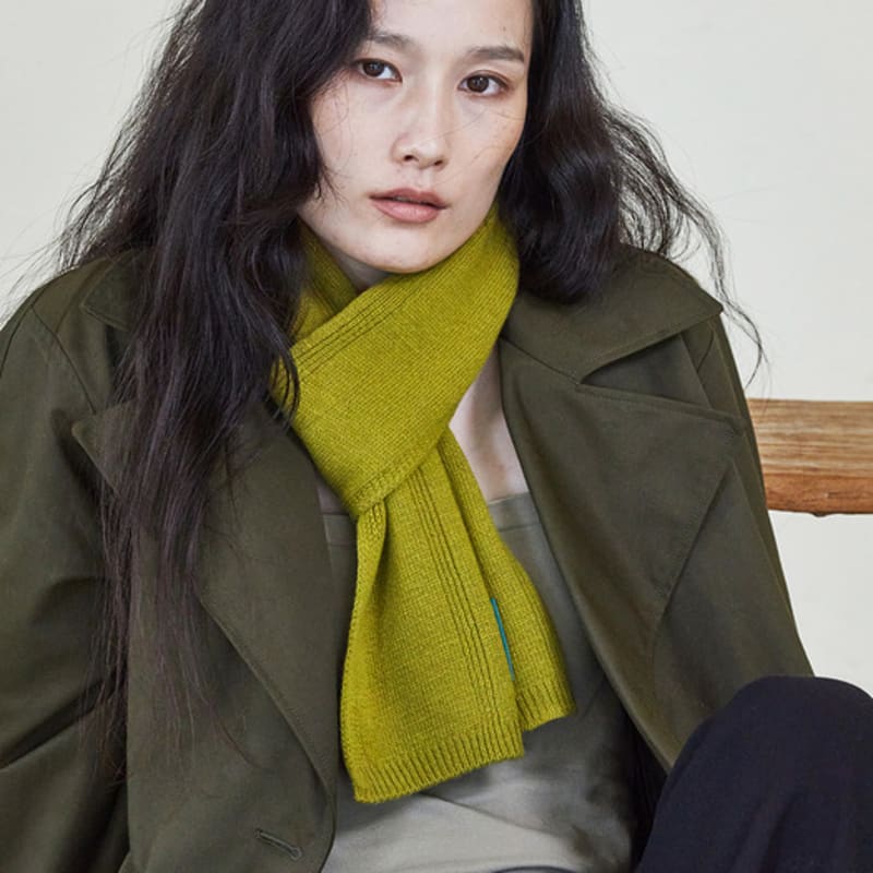 ANA MAISON Olive Green Cashmere Daily Muffler [KMM-OLIVE GREEN]