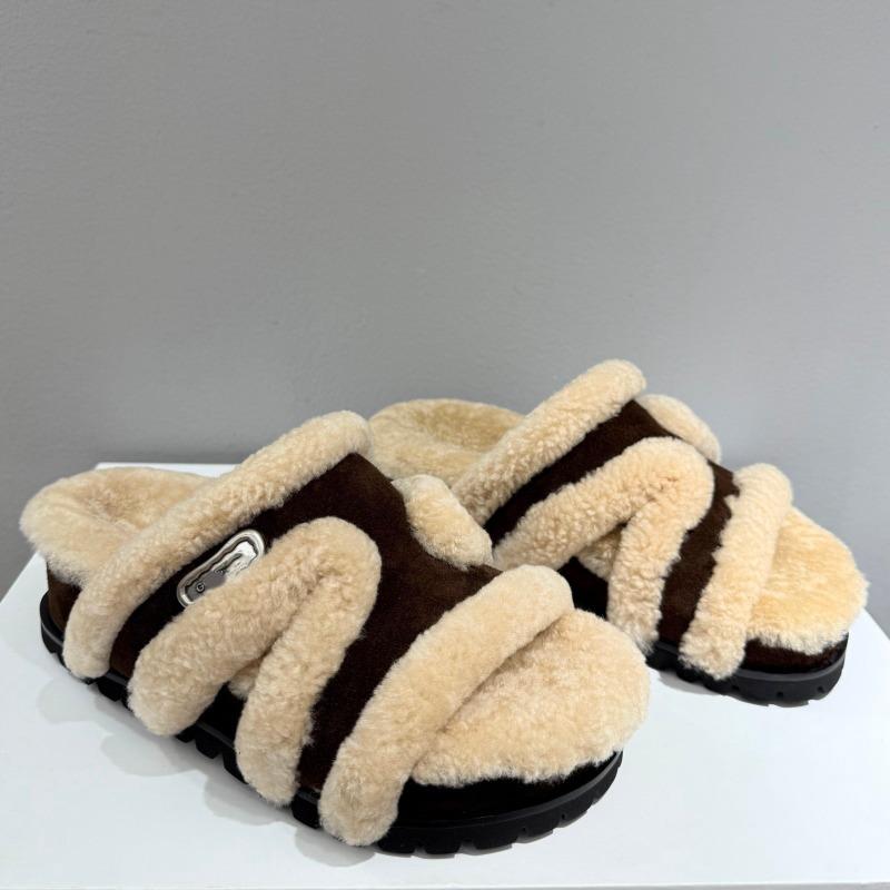 Autumn and winter retro Boken wool shoes for women's new outer wear plush thick-soled plush warm cotton shoes half slippers for women