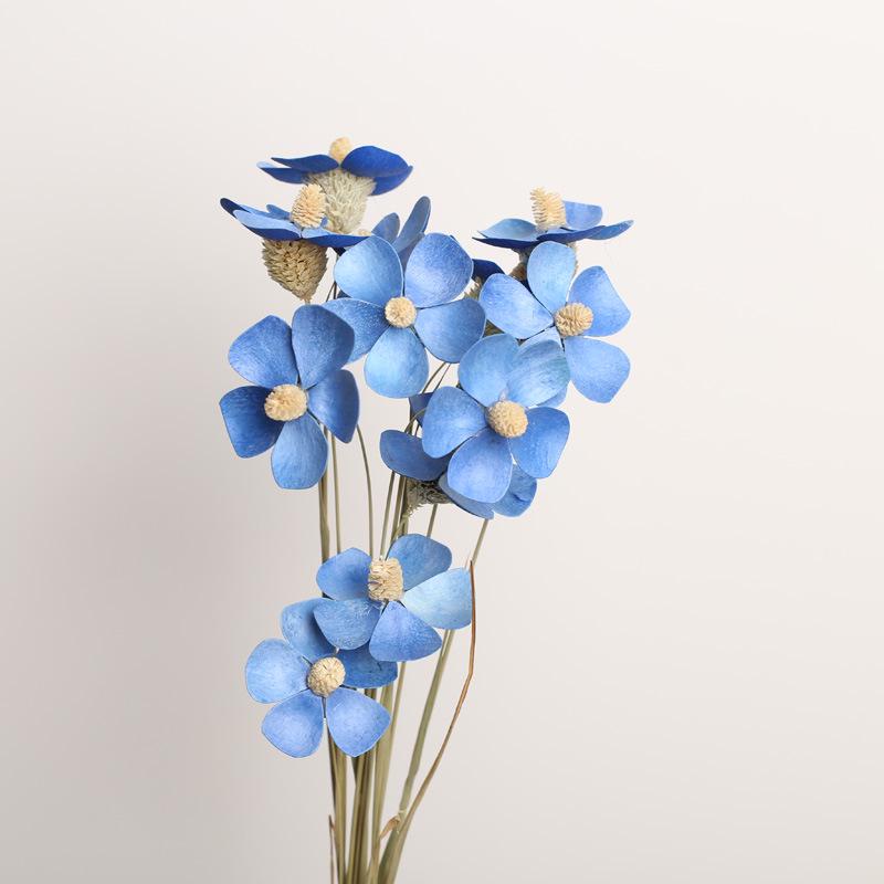 Yunnan Dried & Immortal Flowers Bouquet: Baby's Breath, Roses, Forget-Me-Nots for Home & Homestay Decor