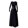 Elegantes kleines schwarzes Kleid für zierliche Frauen mit taillierter Taille - Französischer Hepburn-Stil für den frühen Herbst 2025