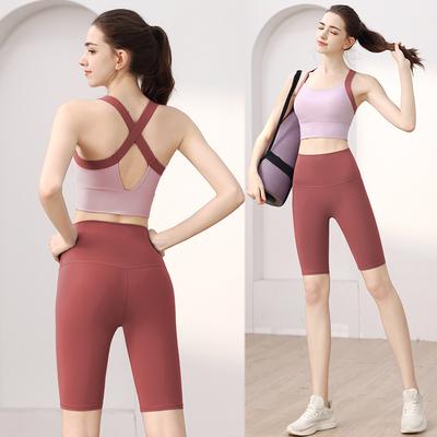 Hosen & Röcke – Leggins