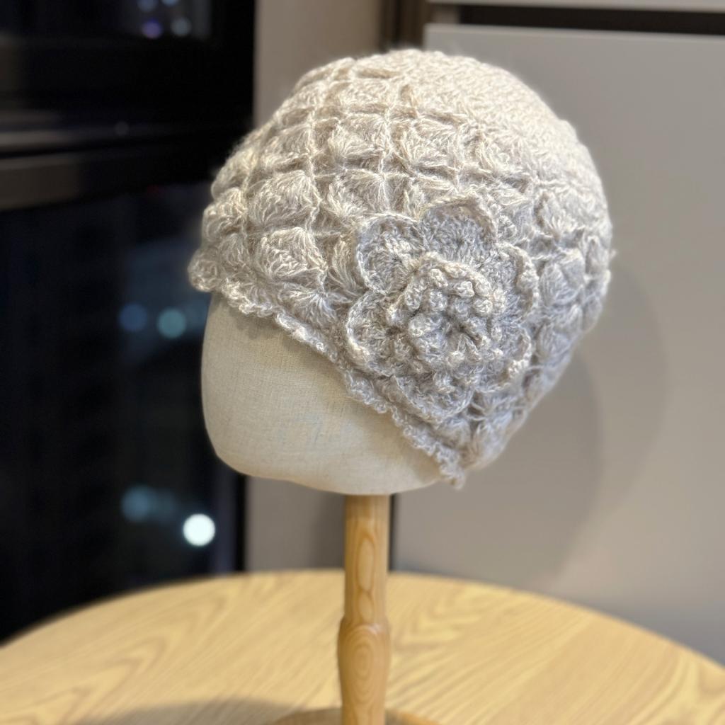 New Hat Women's Autumn and Winter Three Dimensional Flower Baotou Hat Japanese Handmade Crochet Warm Knitted Woolen Hat Melon Skin Hat