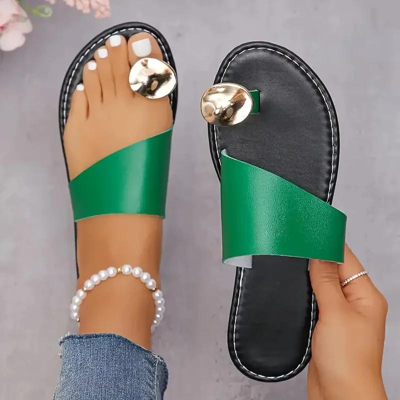 Fashion 2025 New Women Slippers Casual Beach Fashion Flip Flop Walking Shoes Summer Flat Sandals Clip Toe Roman Slippers Slides Women