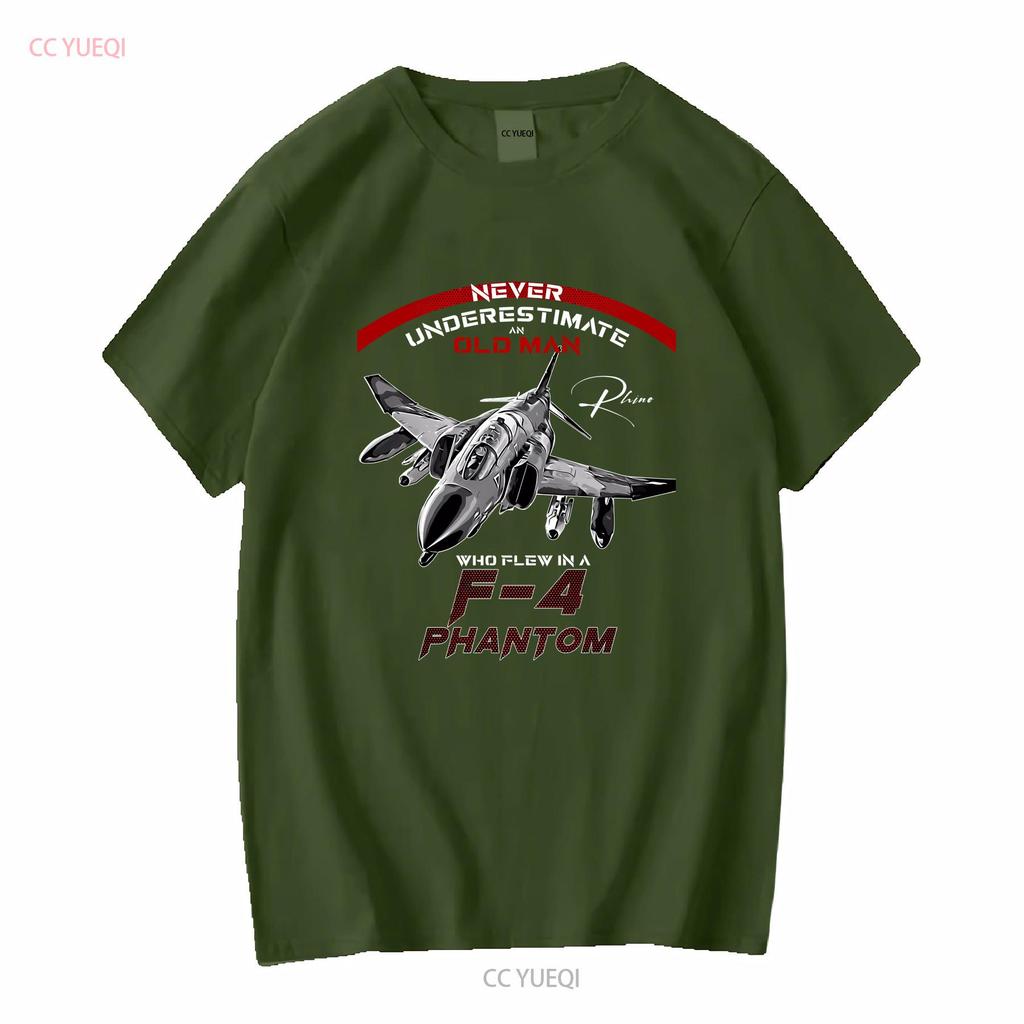 F4 Phantom Never Underestimate an Old Man Who Flew In a Classic T Shirt Vintage Washed Streetwear Stylish Versatile Soft