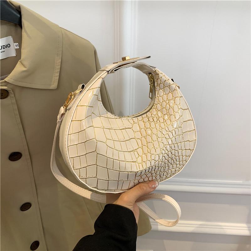 Trendy Retro Women's Crescent Shoulder Bag For Spring 2024 Fashionable Pu Leather