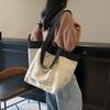 Einfache und entspannte große Tasche Damen neue Handtasche fauler Stil vielseitige Schulter-Tragetasche