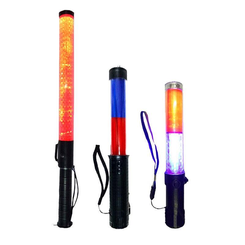 Multifunkční dobíjecí dopravní tyč