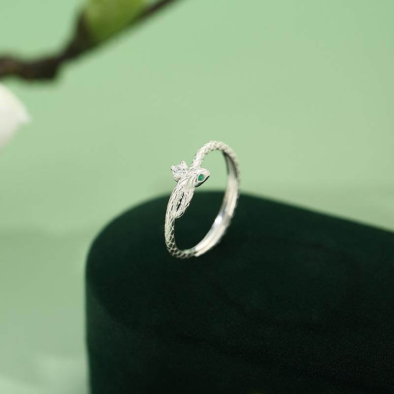 

Оригинальное ожерелье с пряжкой Spirit Snake, китайский дизайн Spirit Qi Si Snake, длинный