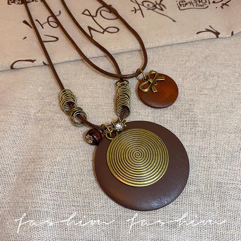 Women's Ethnic Zen Feather Necklace - Bohemian Layered Choker for Autumn/Winter