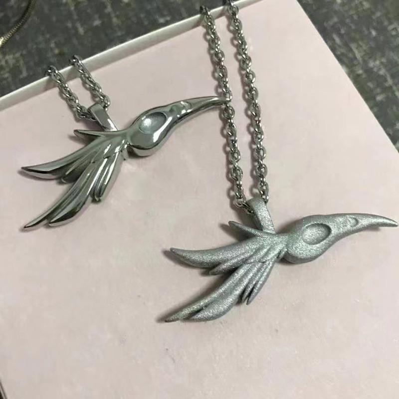 Fashionable Lol Feather Necklace Featuring Geometric Shape And Gorgeous Blue Color Design