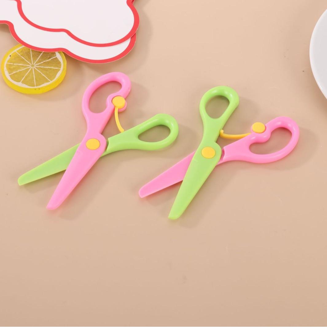 

Kids Spring Safety Scissors for Arts & Crafts, Plastic Blade, Ideal for Kindergarten & Primary School Students No