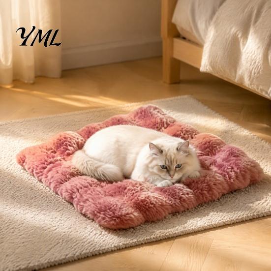 Anti-slip Pet Mat for Puppy Faux Fur Mat, Soft Warm Cat Sleeping Pad with Non-slip Bottom, Cozy Crates Self-Warming Fuzzy Bed Dogs Cats, Machine