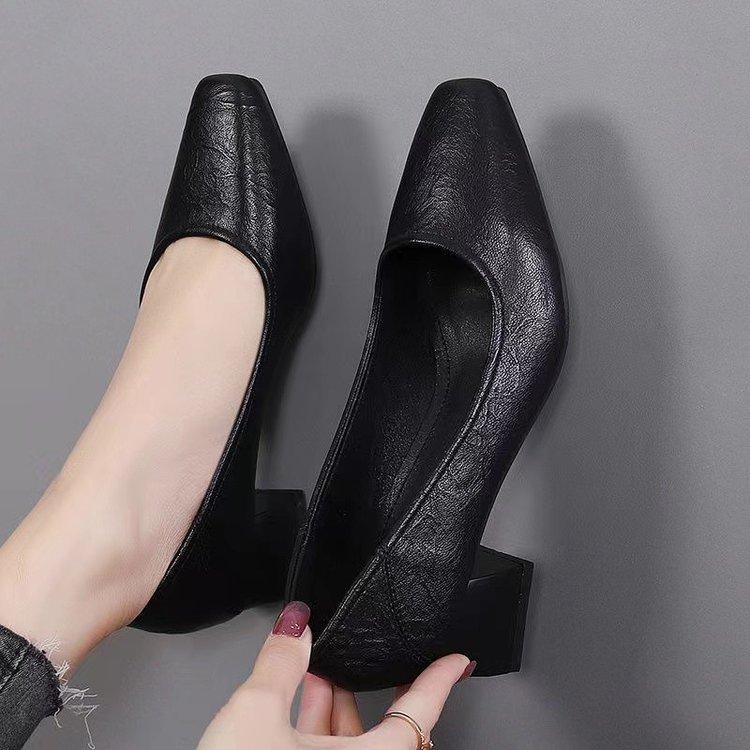 Coarse heel medium heel small leather shoes women's 2025 spring new versatile square head single shoes women's soft leather soft sole square heel wor