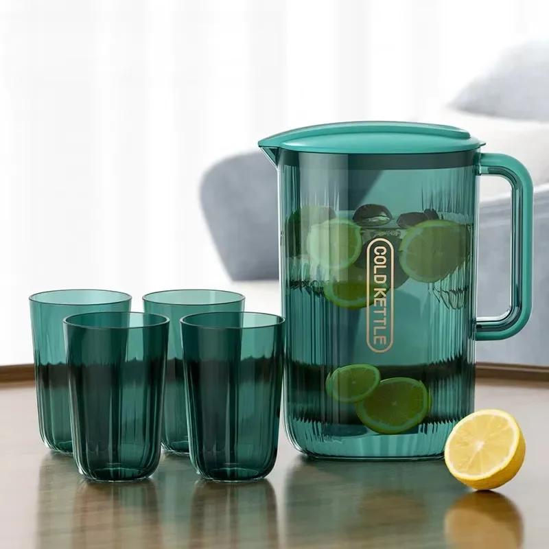 Fridge-Friendly Iced Drink Container Food-Grade Plastic Water Pitcher Jug Beverage Carafe For Cold Tea Juice Lemonade Sangria