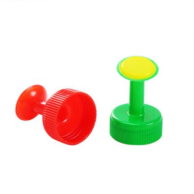 Irrigazione delle piantine di semi d'acqua con irrigazione per piante da giardino con irrigazione superiore