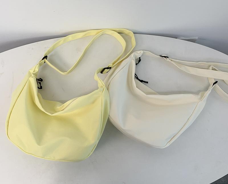 Simple Waffle Literary Single Shoulder Solid Color Crossbody Dumpling Bag