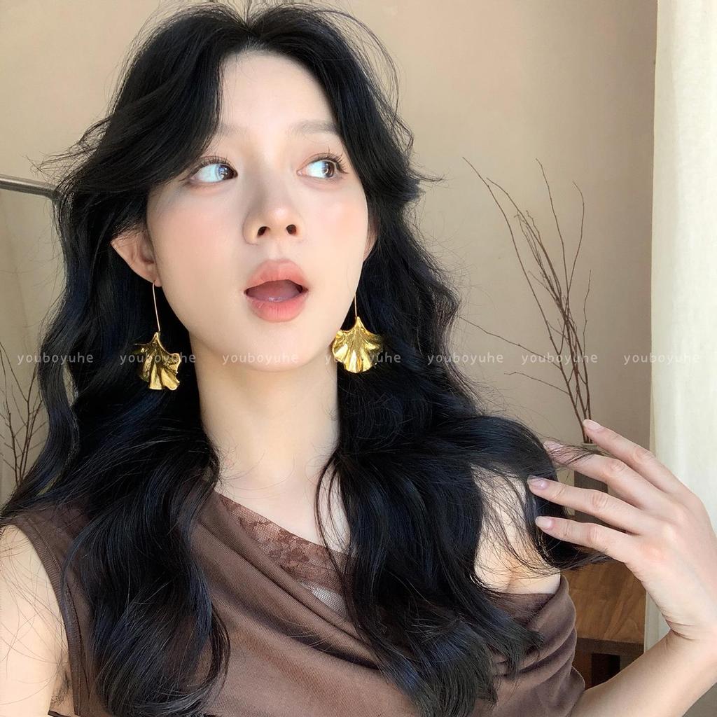 2025 Unique Design High-End European & American Ginkgo Leaf Dangle Earrings for Women