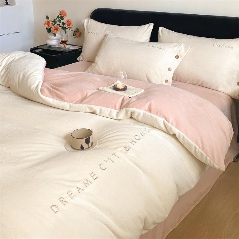 

Комплект из четырех предметов из флиса с высоким граммажом, класс А, для беременных и младенцев, утолщенный теплый коралловый флис, простыня, пододеяльник, фланелевый комплект из 4 предметов 0.9m sheet 3pcs quilt 1.5*2m