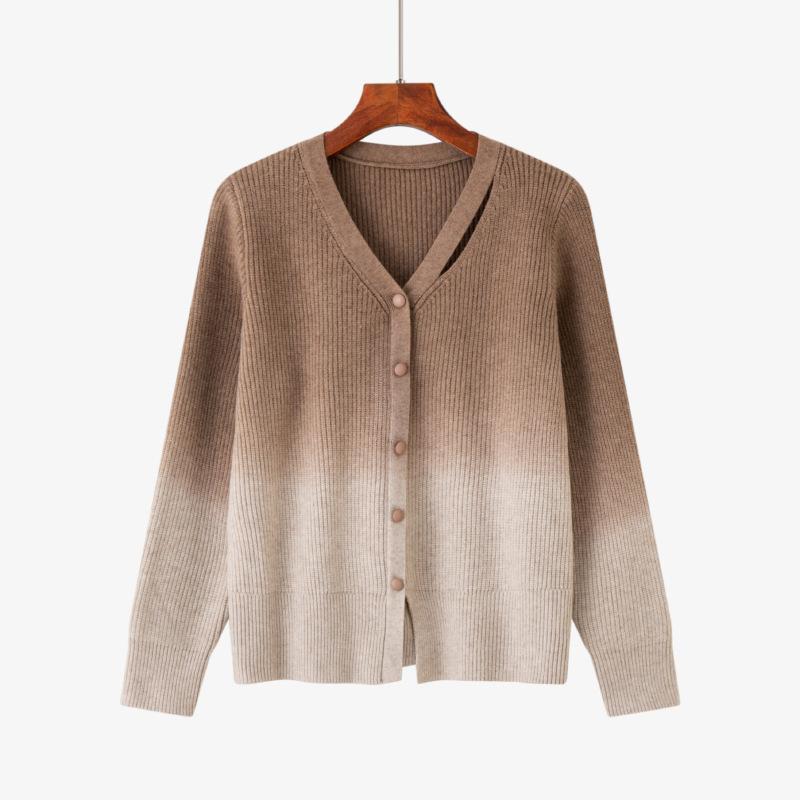 

Женский свитер свободного кроя с V-образным вырезом и дизайном Sense Gradual Color Plus Size XXXL кофейный