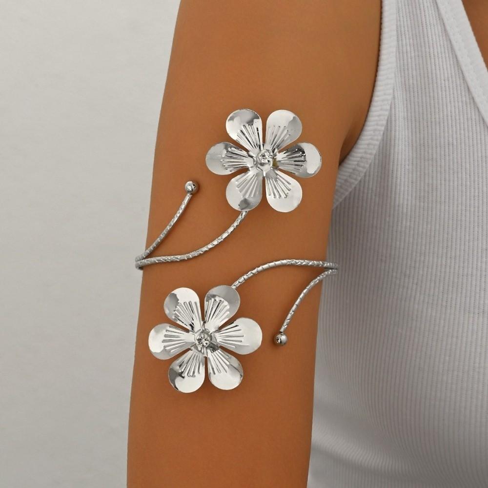 Adjustable Open Arm Bangle Bohemia Style Armband Elegant Flower Bracelet  Hand Jewelry