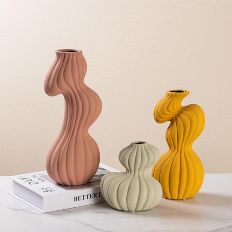 Ceramic Vase Geometric Twisted Stripes Abstract Flower Arrangement Accessories Flower Vase Home Decoration Accessories
