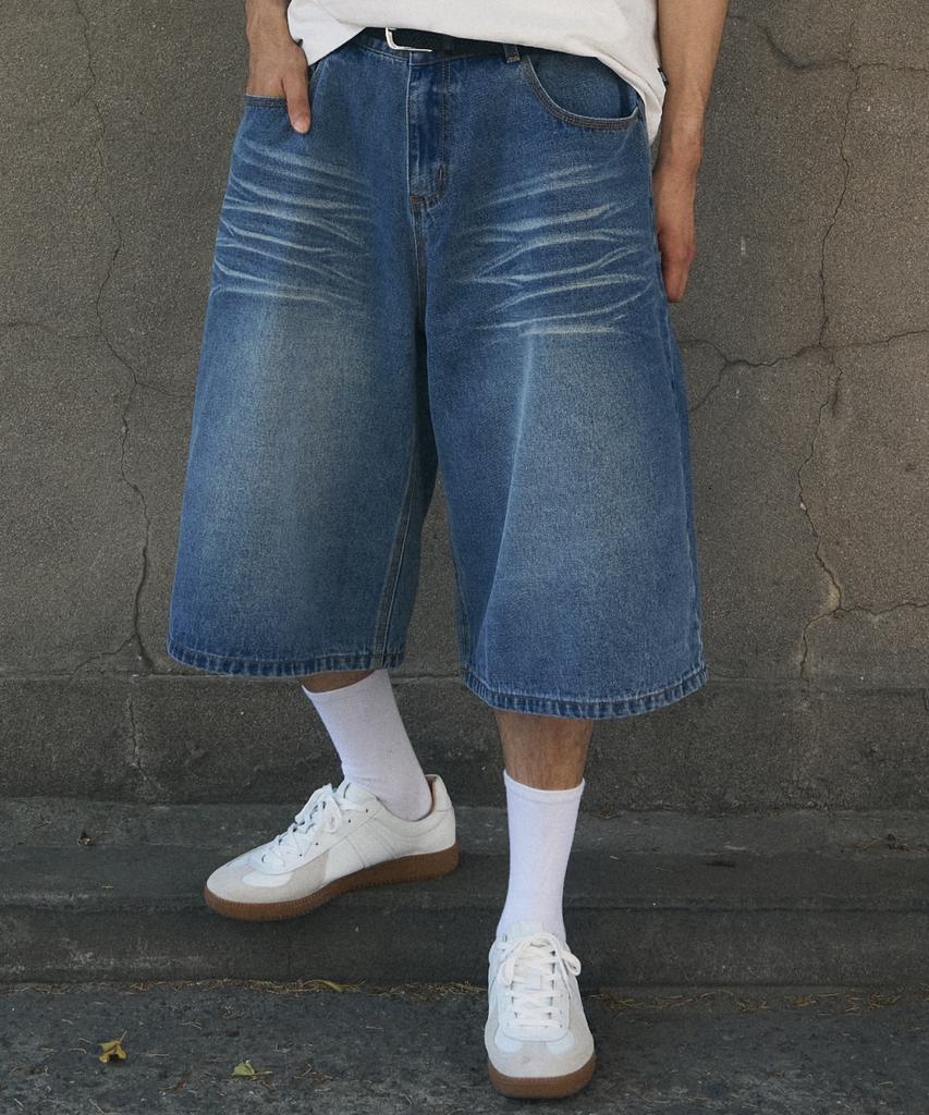 Beokeuldaun Simple Triple Stitched Standard Wide Fit Long Bermuda Denim Pants (Indigo)