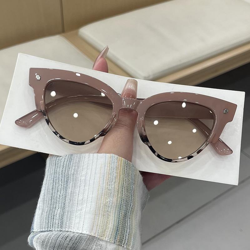 Cat Eye Shape Sunglasses Women Rivets Decoration UV Protection Men Sunglass Fishing Mountaineering Women's Sunglasses