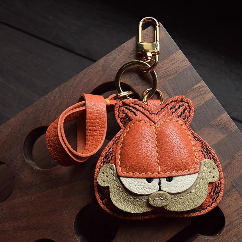 Handmade Leather Cat Keychain for Women Bag Pendant Men Car Key Ring Charm