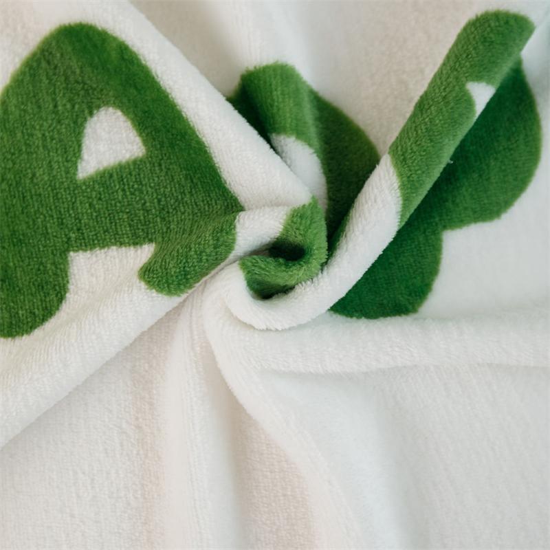 Cartoon Pattern Thick Flannel Blanket Lightweight Warm Nap Throw Blanket for Sofa All Season Cozy Soft Plush Bedspread Bed Sheet