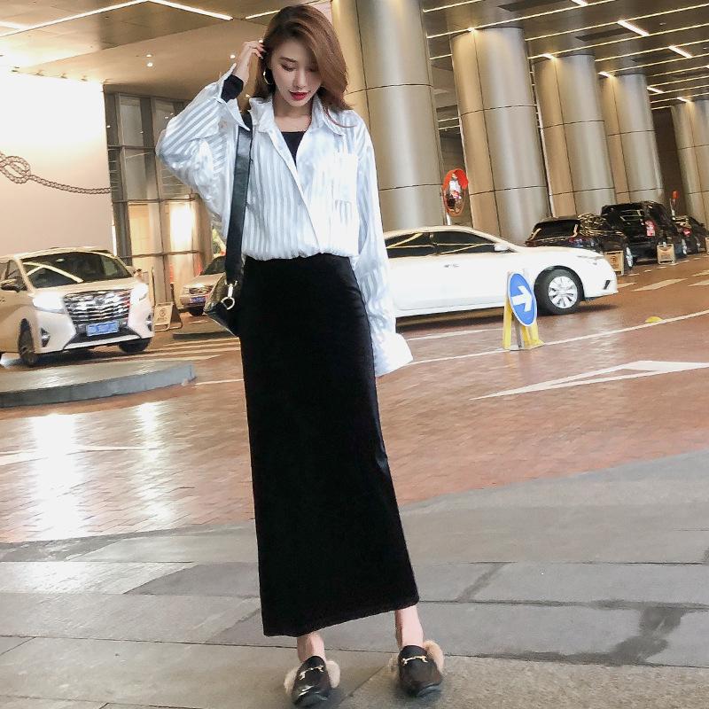 

Ретро Осенне-зимняя черная бархатная миди-юбка с высоким поясом и разрезом - Облегающий силуэт XXL for 145-160 lbs