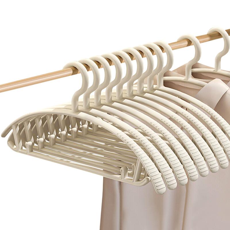 5 ks Domácí bezešvé protiskluzové ramínka s úhlem ramen a širokými rameny