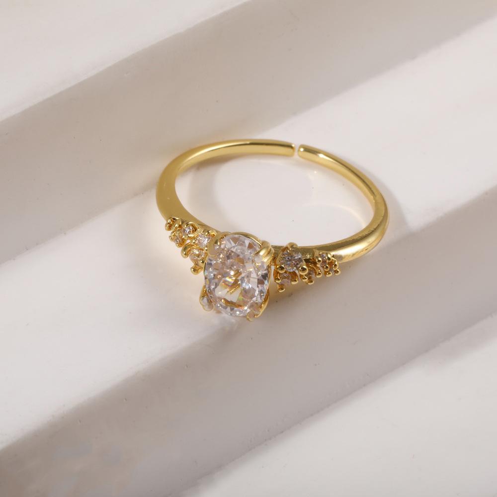 Κομψό Δαχτυλίδι Ζιργκόν Επιχρυσωμένο για Γυναίκες - Μοντέρνο, Εξαιρετικό και Απλό Σχέδιο