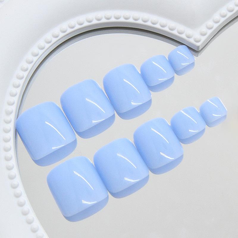 Blue Sweet White Versatile Removable Toenails 24 Pieces