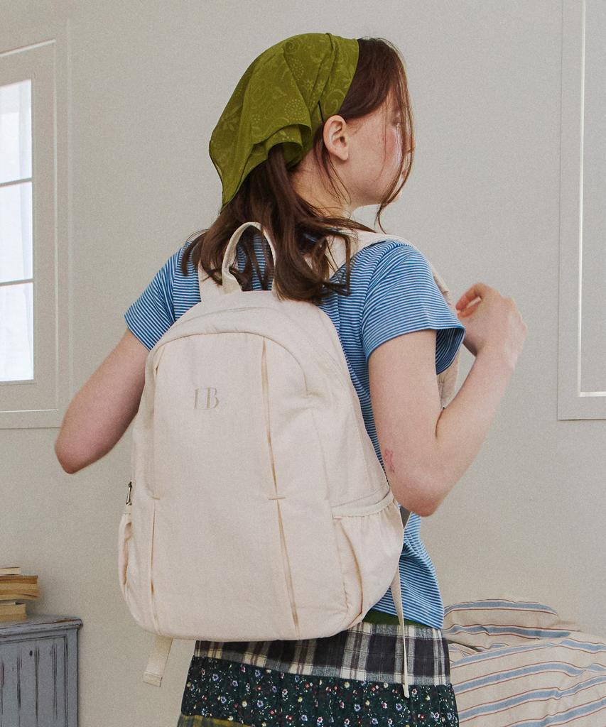 Leneeb Round Slit Backpack Ivory