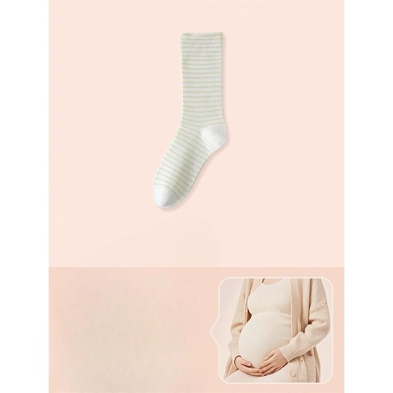 Female Spring and Autumn All Match Stripe Boneless Moon Son in The Tube Pile Pile Cotton Socks