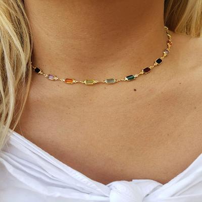 JMXD-jewelry Quadratische Bunte Diamant-Halskette, Retro-Trend Mode Einfache Schlüsselbeinkette Halskette