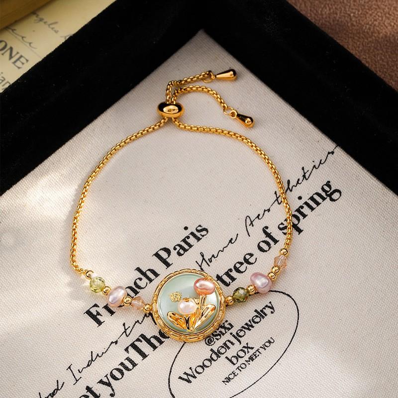 Elegant Floral Freshwater Pearl Bracelet With 18K Gold Plated Copper Natural Stone Women Stretch Design